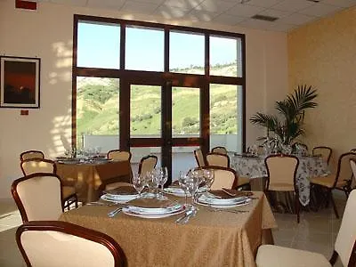 Mokarta Hotel